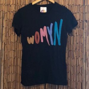 Womyn tee